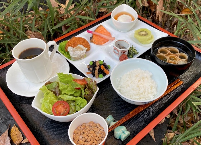 ���񟆒��H�v���[�g